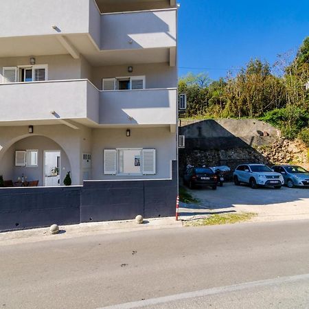 Apartment Amabilis Mlini Exterior photo